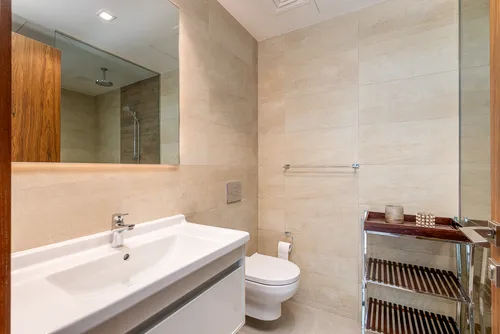 3 Bedrooms Apartment in No.9