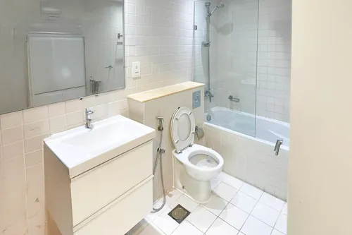2 Bedrooms Apartment in Marina Quay East