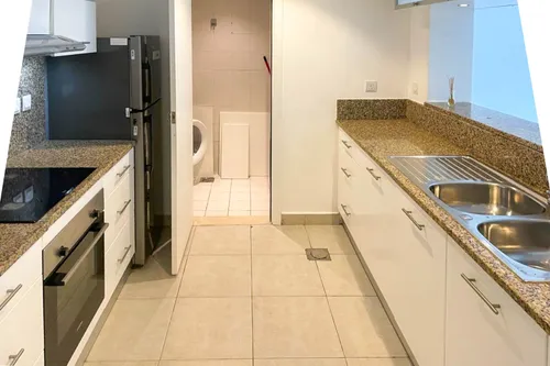 2 Bedrooms Apartment in Marina Quay East