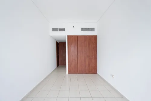 2 Bedrooms Apartment in Lake Terrace
