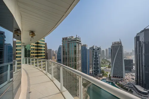 2 Bedrooms Apartment in Lake Terrace