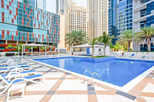 1 Bedroom Apartment in Bay Central West