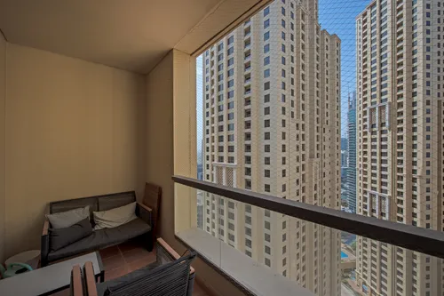 2 Bedrooms Apartment in Bahar 4