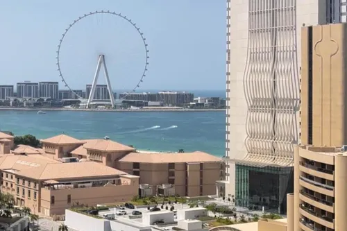 2 Bedrooms Apartment in The Royal Oceanic