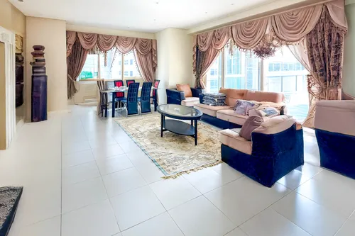 2 Bedrooms Apartment in The Royal Oceanic