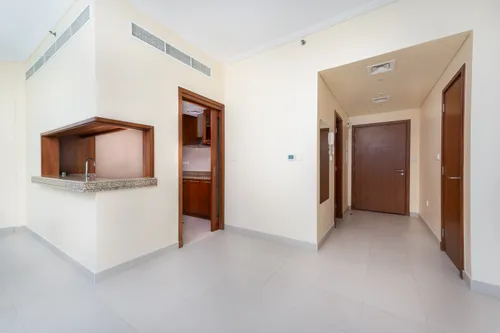 1 Bedroom Apartment in Shemara Tower