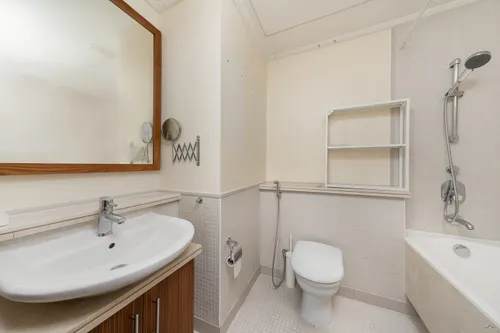 1 Bedroom Apartment in Shemara Tower