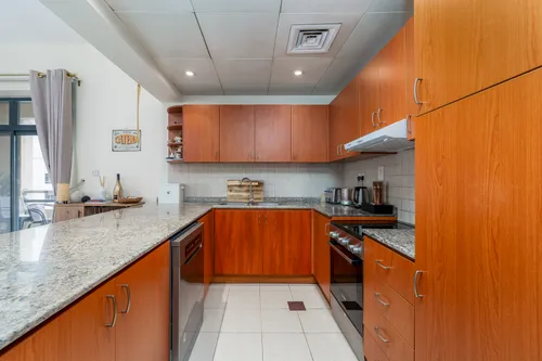 2 Bedrooms Apartment in Al Nakheel 1