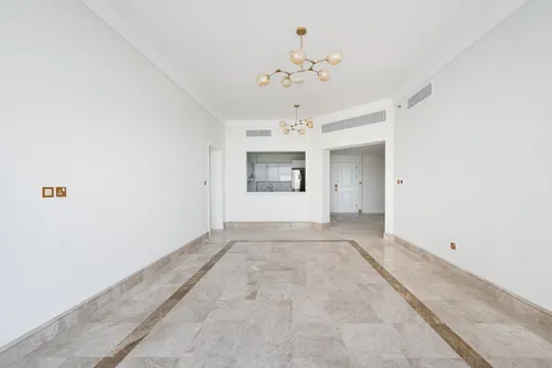 2 Bedrooms Apartment in The Fairmont Palm Residence North
