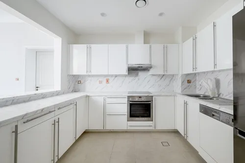 2 Bedrooms Apartment in The Fairmont Palm Residence North
