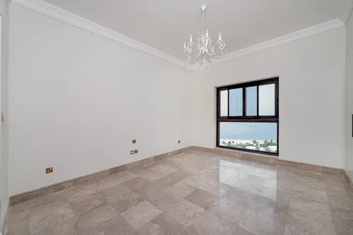 2 Bedrooms Apartment in The Fairmont Palm Residence North