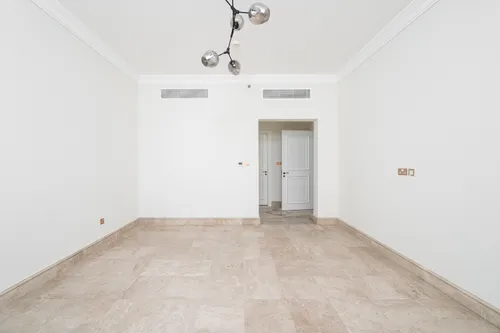 2 Bedrooms Apartment in The Fairmont Palm Residence North
