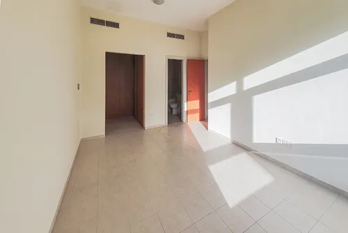 3 Bedrooms Apartment in Al Jaz 1