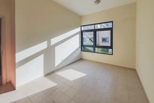 3 Bedrooms Apartment in Al Jaz 1