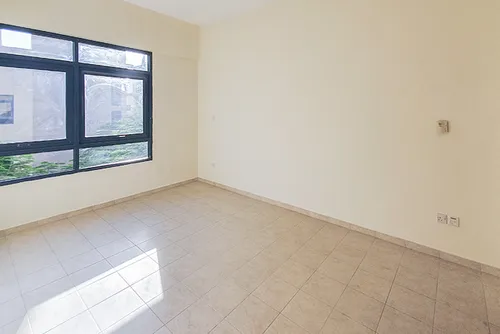 3 Bedrooms Apartment in Al Jaz 1
