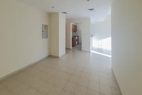 3 Bedrooms Apartment in Al Jaz 1