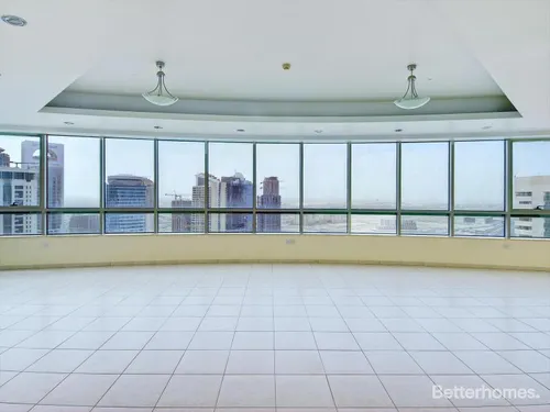 4 Bedrooms Apartment in Horizon Tower