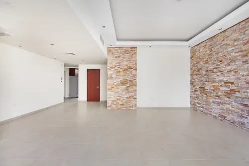 Marina View | Excellent Condition | Vacant