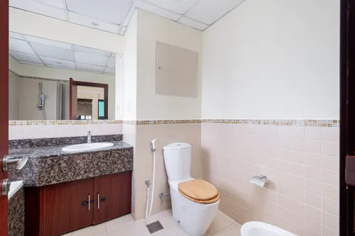 2 Bedrooms Apartment in Bahar 1