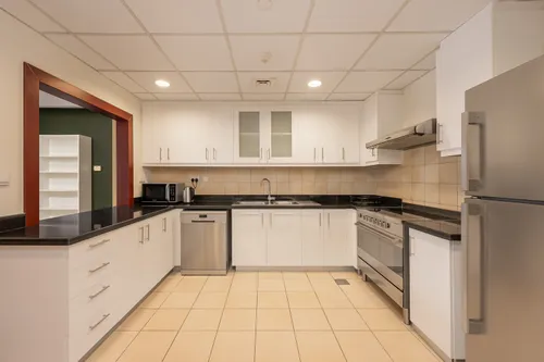 3 Bedrooms Apartment in Rimal 4