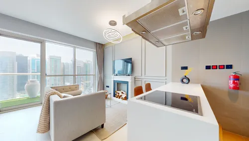  Apartment in West Avenue Tower