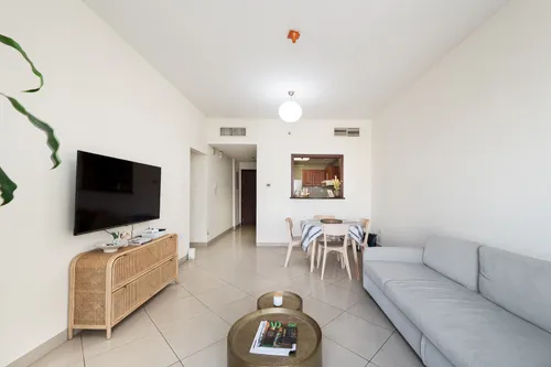 2 Bedrooms Apartment in Icon Tower 2