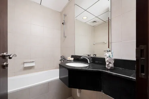 2 Bedrooms Apartment in Icon Tower 2