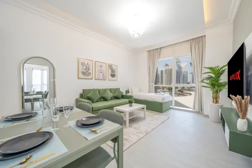Fully Upgraded | Lake View | Lower Floor