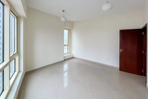 2 Bedrooms Apartment in Icon Tower 1