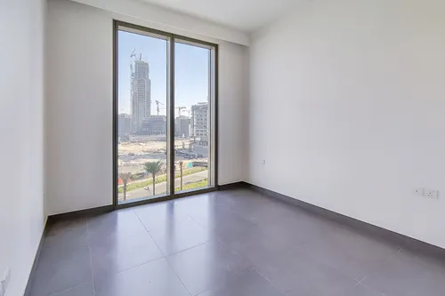 Low Floor | Vacant Soon | Community & Canal View