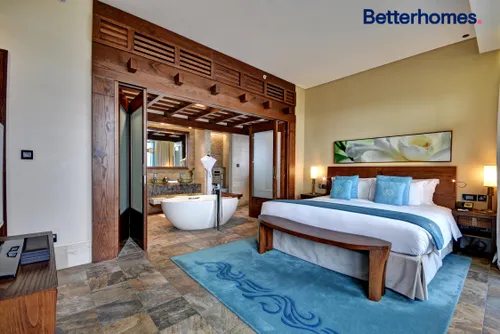 Serviced | Private Beach | Pools and Spa