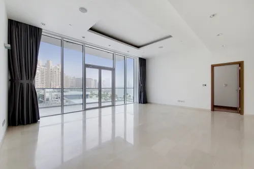 2 Bedrooms Apartment in Oceana Southern