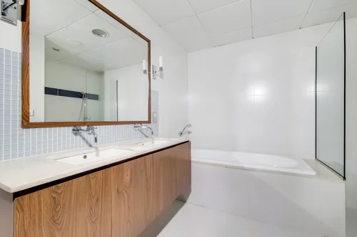 2 Bedrooms Apartment in Oceana Southern