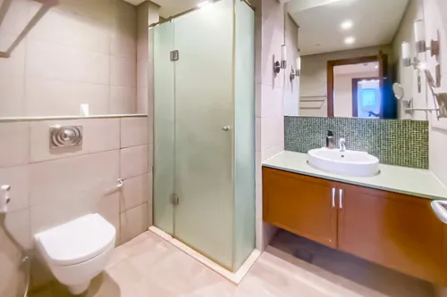 3 Bedrooms Apartment in Marina Residences 5