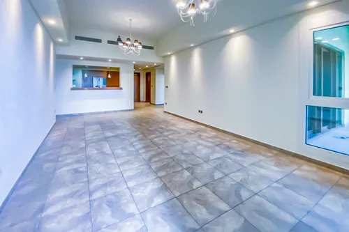 3 Bedrooms Apartment in Marina Residences 5