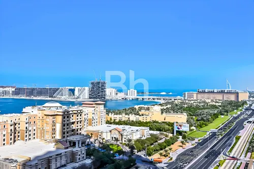 3 Bedrooms Apartment in Ocean Heights