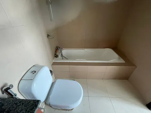 2 Bedrooms Apartment in Lakeside Residence