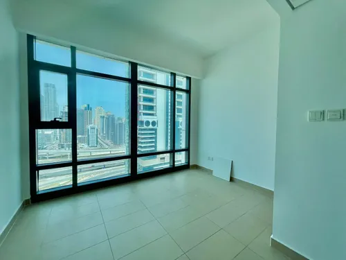 2 Bedrooms Apartment in Lakeside Residence