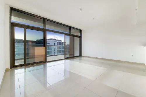2 Bedrooms Apartment in Mulberry 2 - Mulberry 2 Building A2