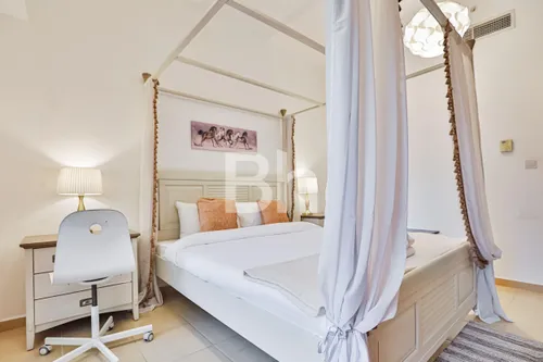 3 Bedrooms Apartment in Sadaf 4