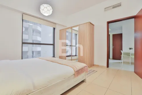 3 Bedrooms Apartment in Sadaf 4
