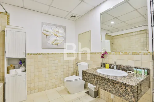 3 Bedrooms Apartment in Sadaf 4