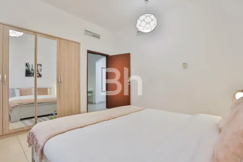 3 Bedrooms Apartment in Sadaf 4