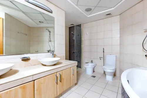 3 Bedrooms Apartment in Al Tamr