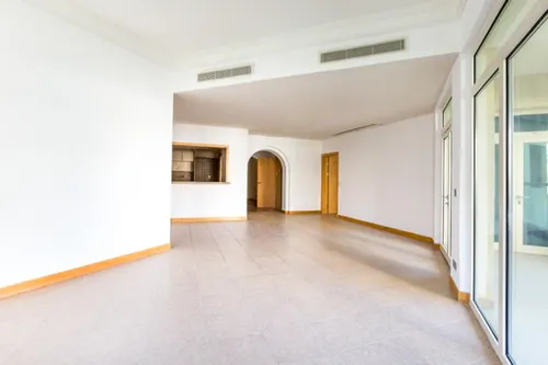 3 Bedrooms Apartment in Al Tamr