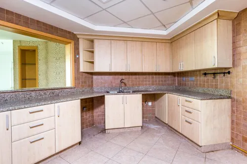 3 Bedrooms Apartment in Al Tamr