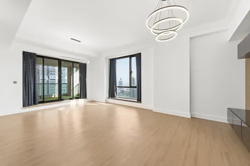 3 Bedrooms Apartment in Murjan Tower