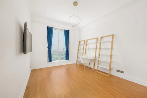 3 Bedrooms Apartment in Murjan Tower