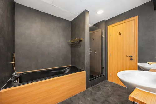 3 Bedrooms Apartment in Murjan Tower