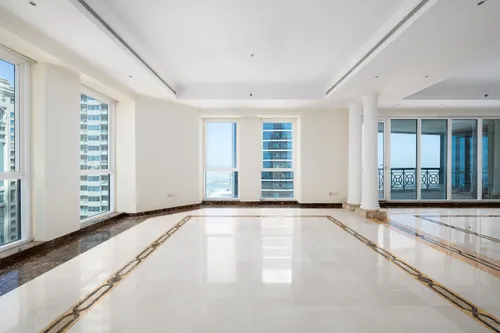 5 Bedrooms Penthouse in Al Seef Tower